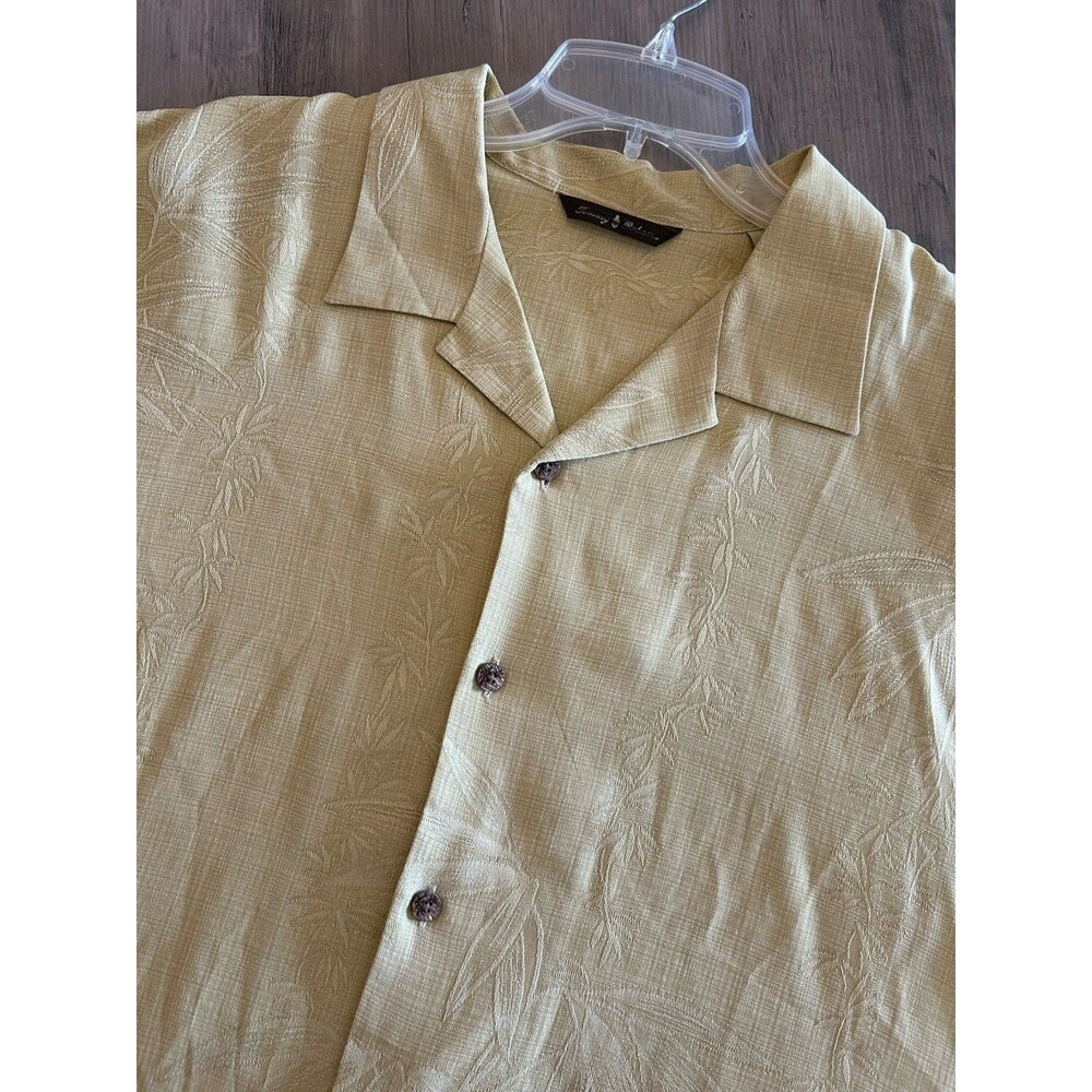 Tommy Bahama Shirt Men's Silk Floral Hawaiian Polynesian Short Sleeve Size XL